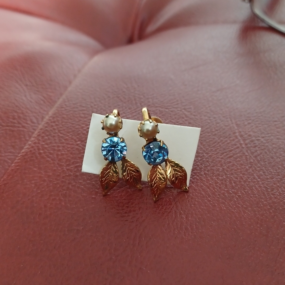 Vintage Rhinestone Earrings, blue & gold-tone, screw back